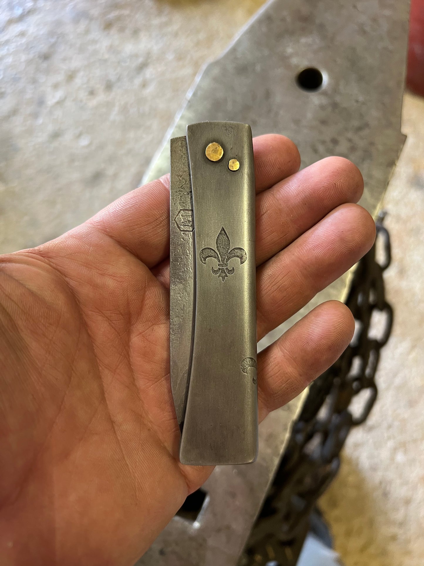 Pliant fleur de lys